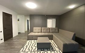 Most City Area Center Charming Apartment